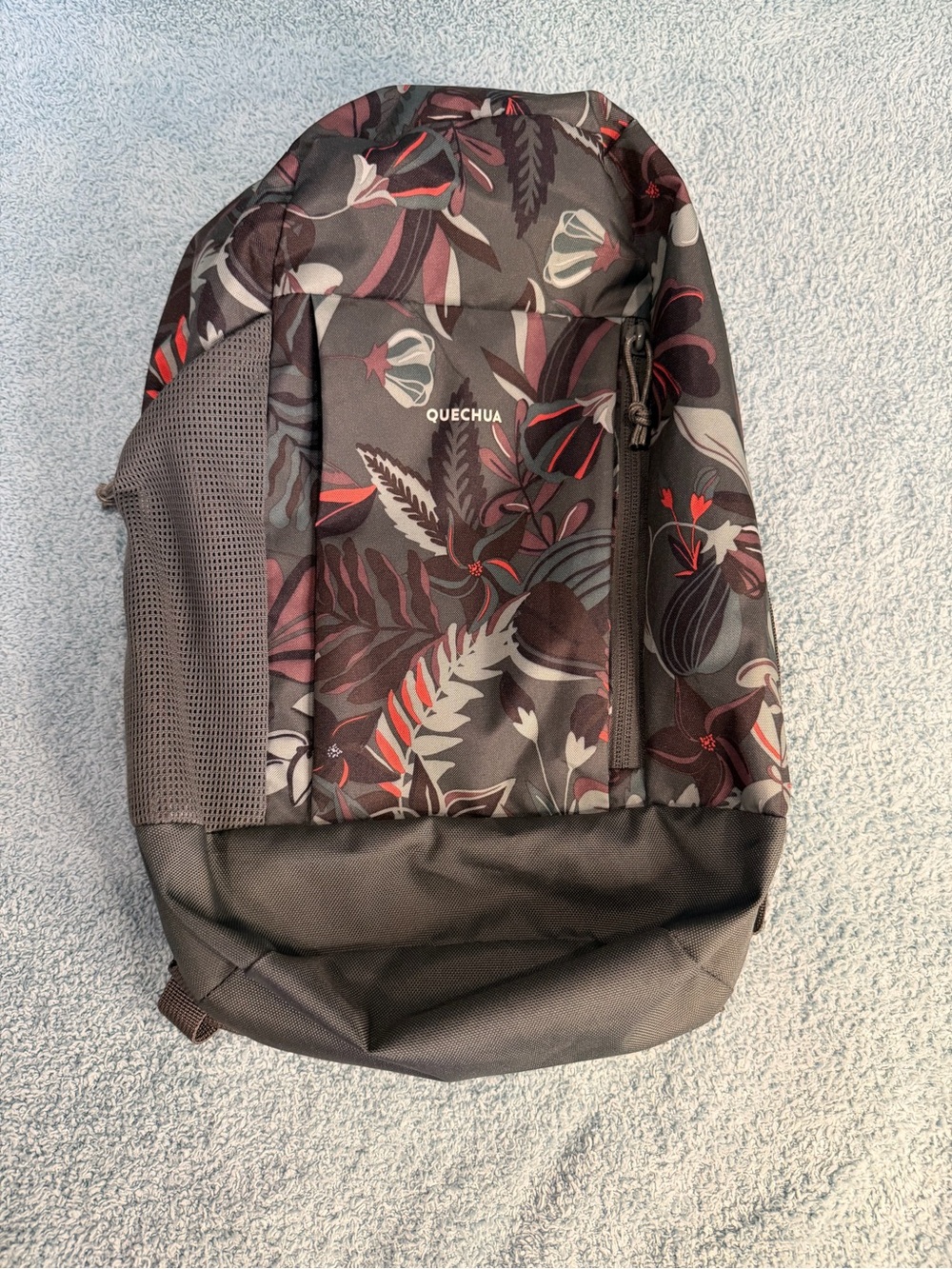Quechua Decathlon 10L Hiking Backpack Nature Mini Daypack NWOT Dark Green